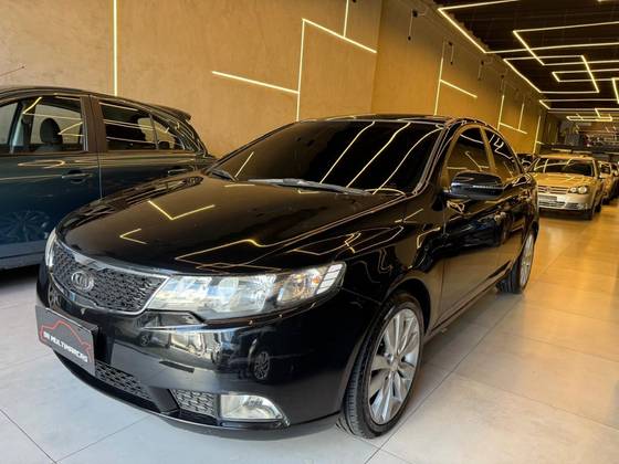KIA CERATO 1.6 SX3 16V GASOLINA 4P AUTOMÁTICO KIA CERATO 1.6 SX3 16V GASOLINA 4P AUTOMÁTICO